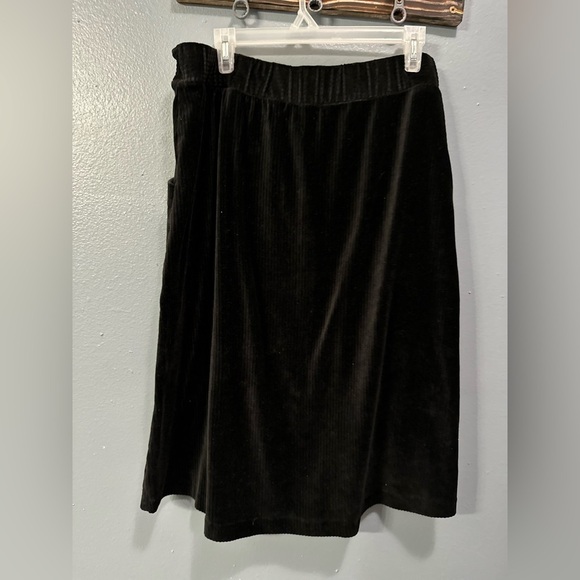 70s Black Velvet Button Mid-length Skirt Stretch with pockets size XL Vintage - Picture 7 of 8